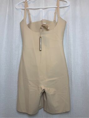 NWT SKIMS Core Sculpt Open Bust Mid Thigh Bodysuit Sand 2X